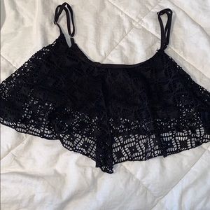 Cropped black top